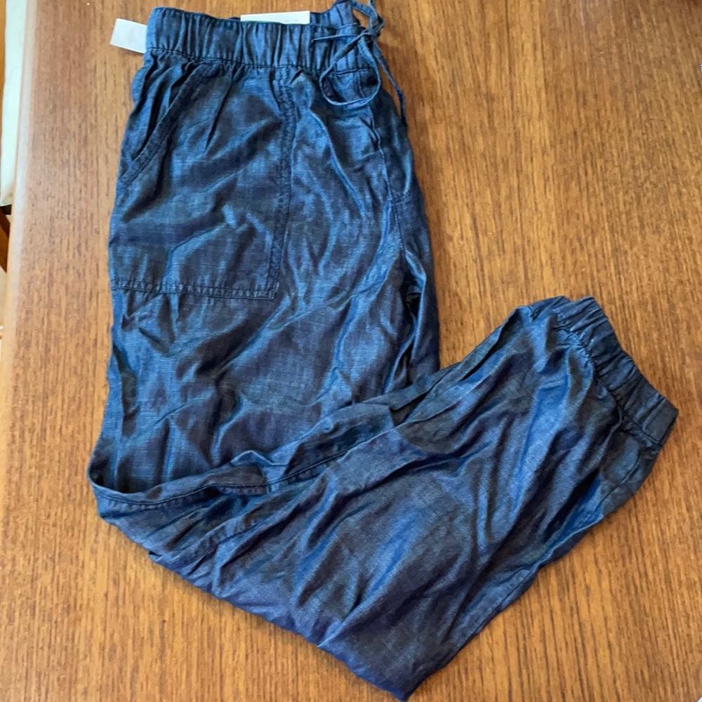 Gap Pants size M NWTdenim colored joggers